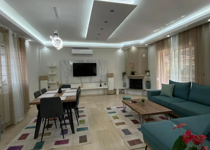 Beautiful Ferienhaus Nea Karvali